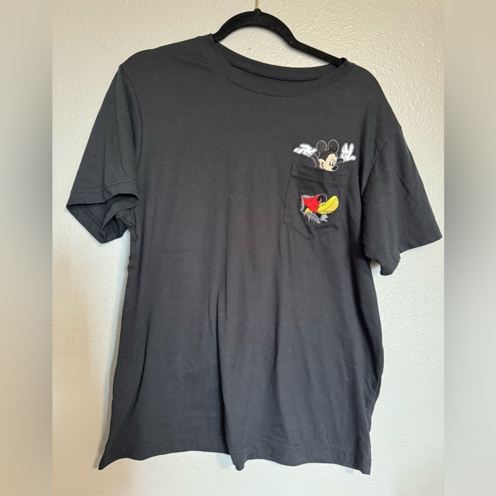 Disney Mickey Mouse Embroidered Stepping Out Of Pocket mens large